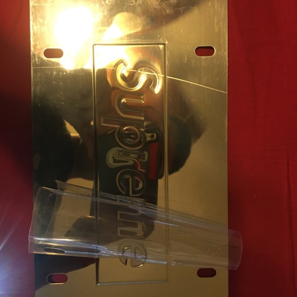 Supreme Chain License Plate Frame 